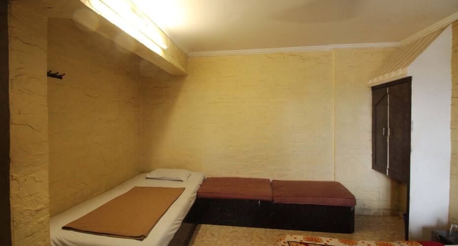 Hotel Royal Residency, Mahabaleshwar 5